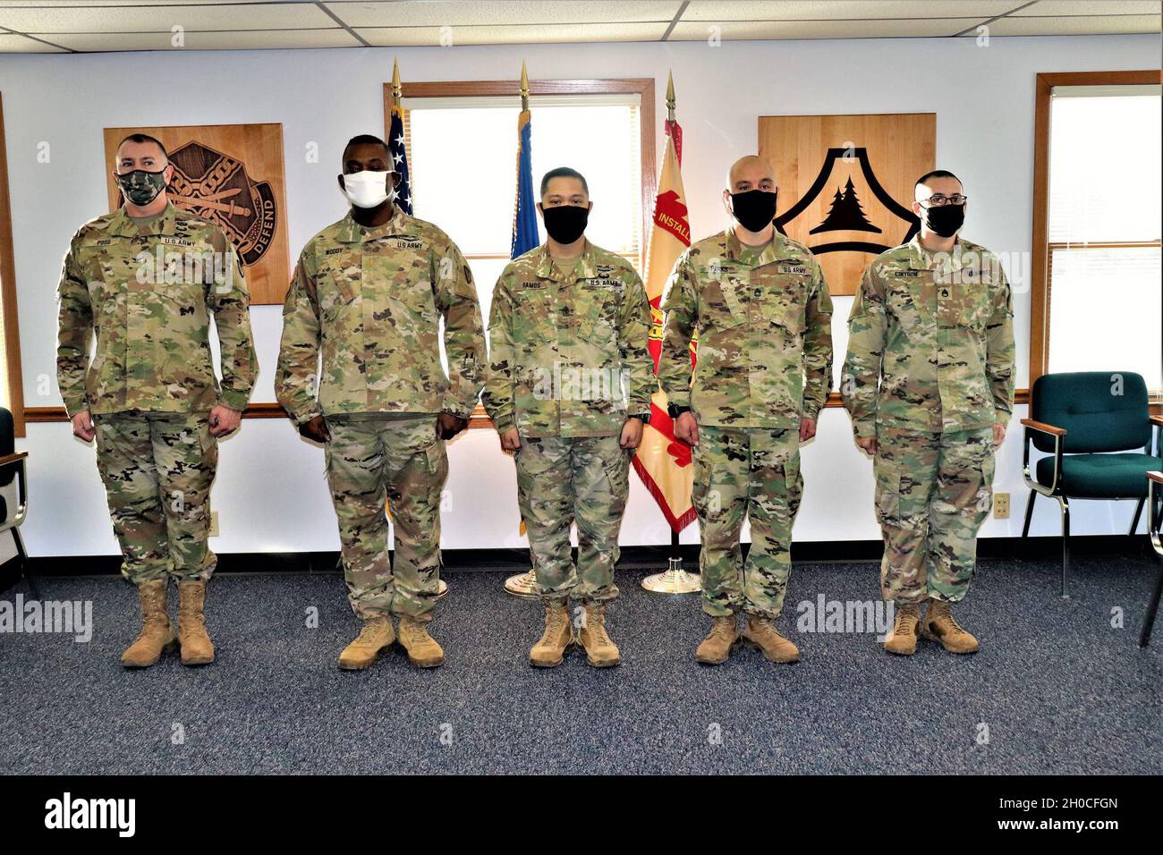 (From left) Garrison Commander Col Michael D Poss and Maj Eddie