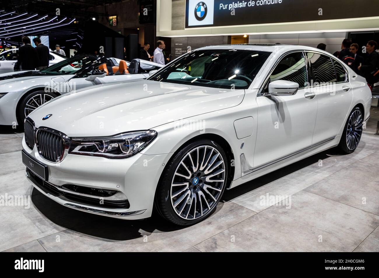 Bmw 750li hi-res stock photography and images - Alamy