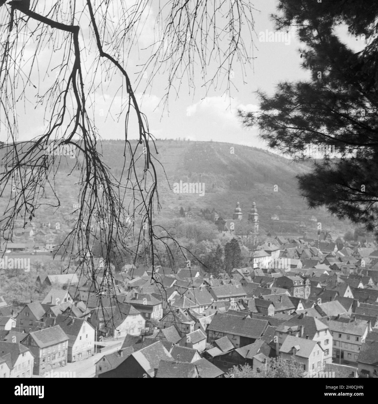 Blick auf Amorbach im Odenwald, Deutschland 1930er Jahre. View to the ...