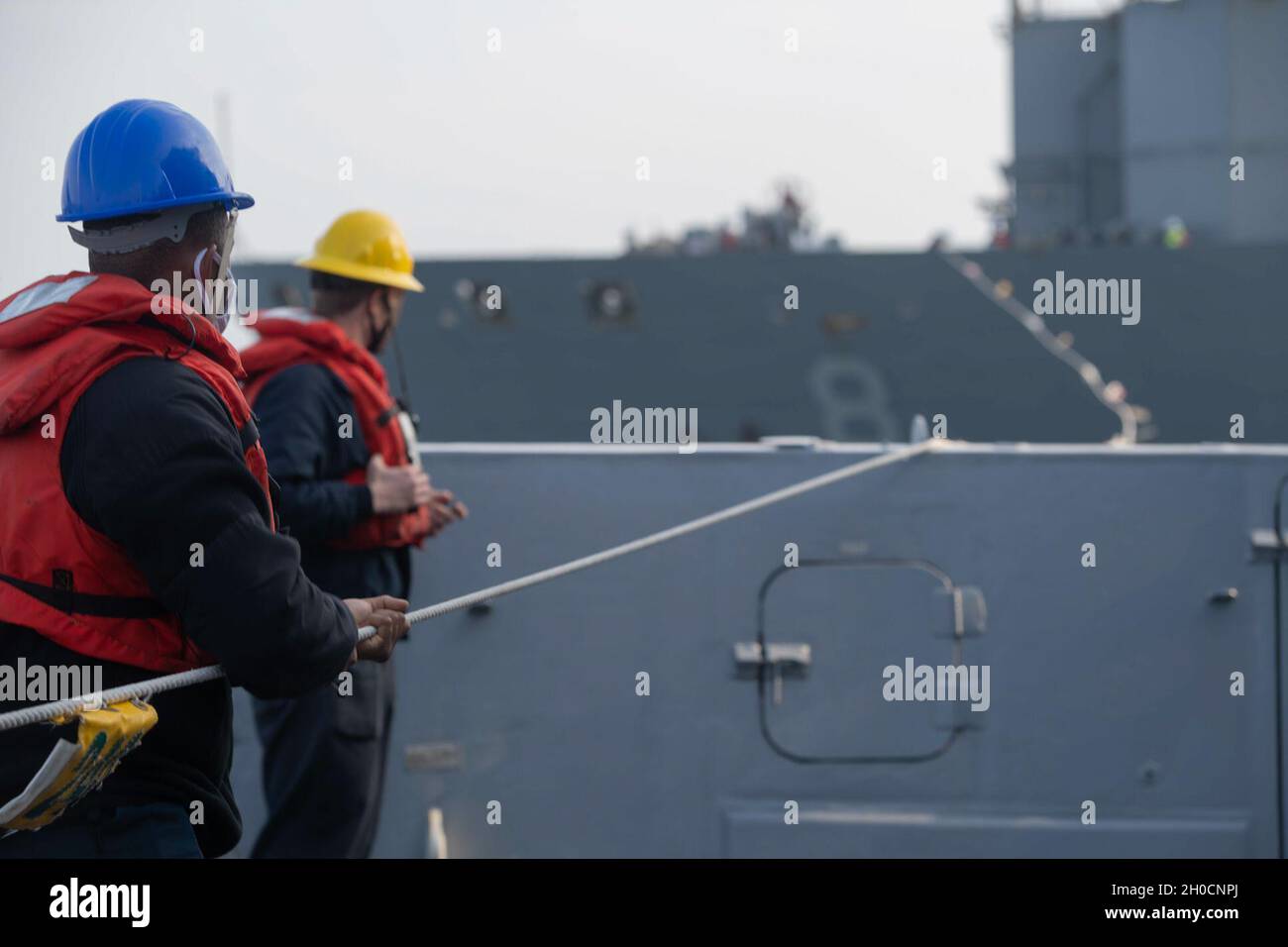 210124-N-FO865-1051 ARABIAN GULF (Jan. 24, 2020) – U.S. Navy Seaman ...