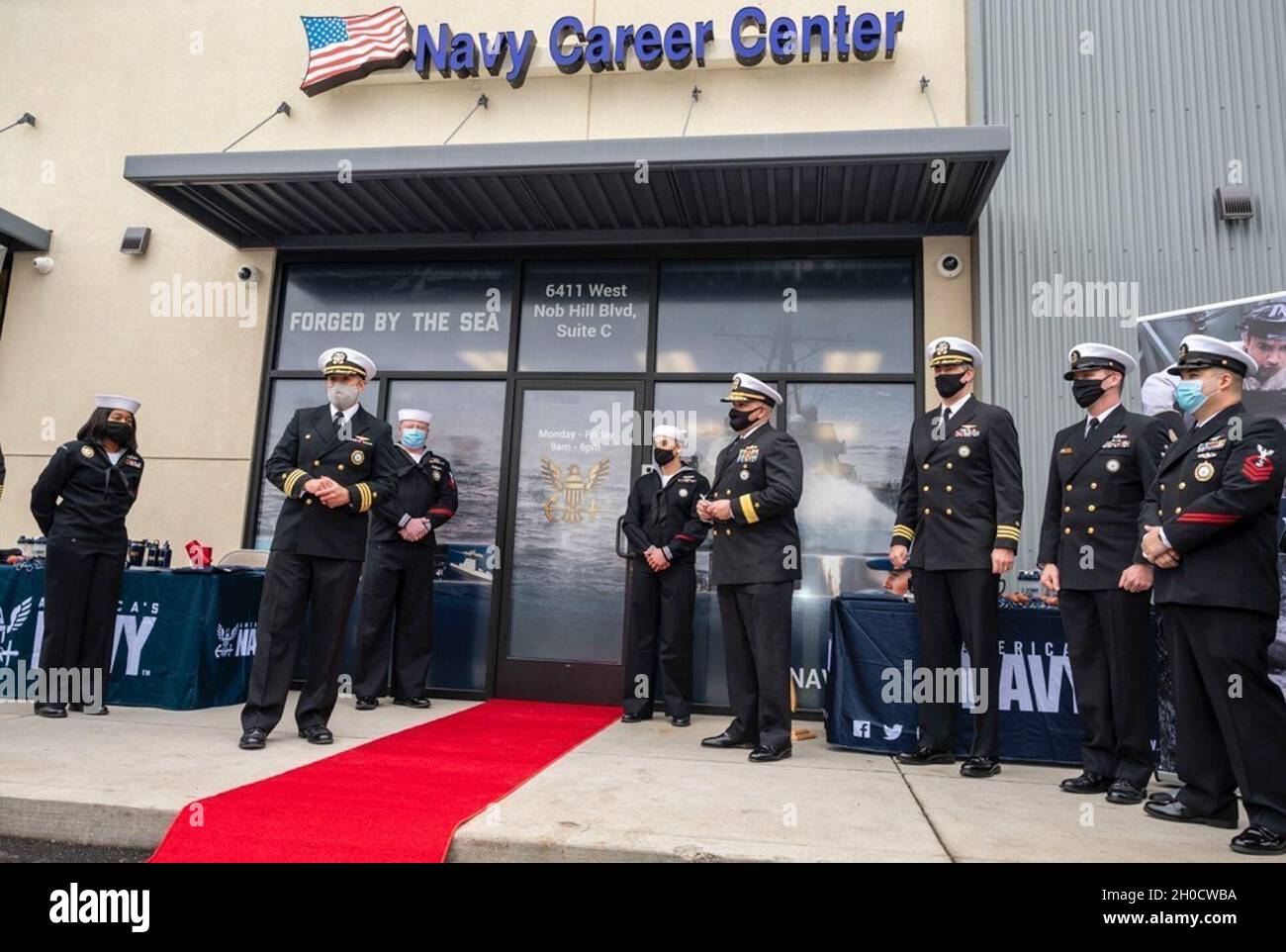 Recruiting station grand opening hi-res stock photography and images ...