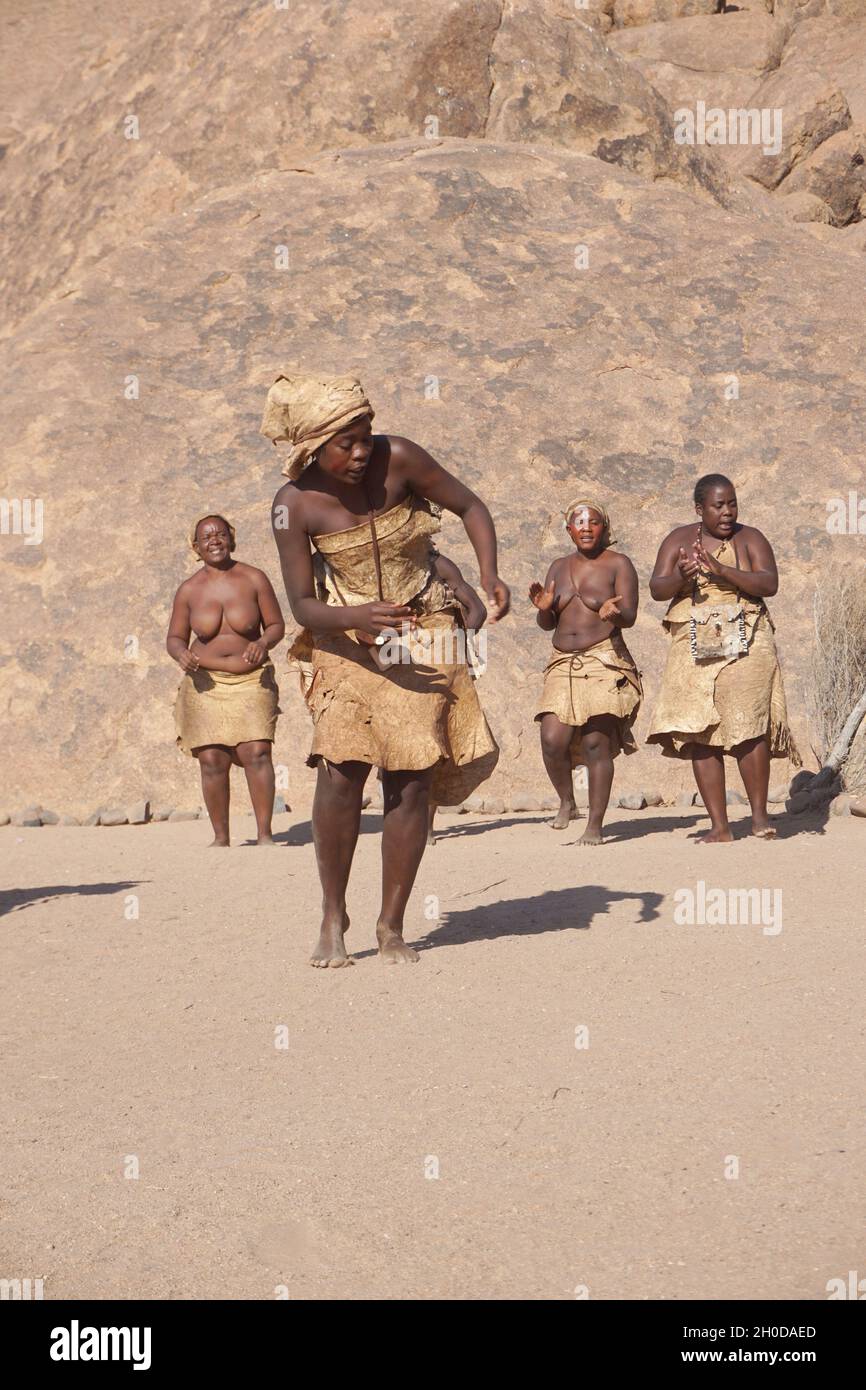 Traditional Dance Tribu' Damara, UNESCO World Heritage Site,Twyfelfontein, Damaraland, Namibia, Africa Stock Photo