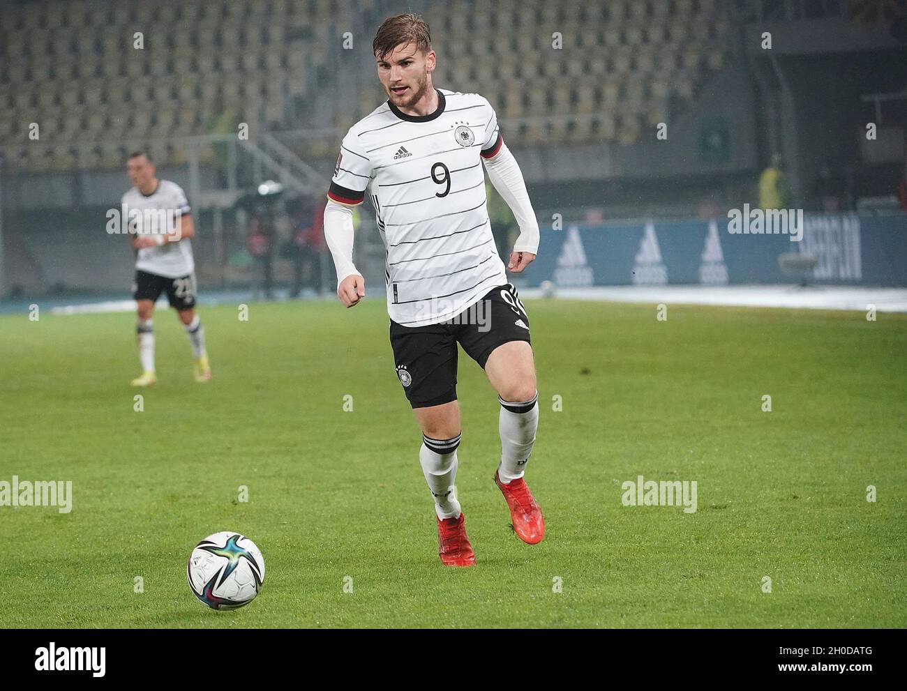 Toshe proeski arena hires stock photography and images Alamy