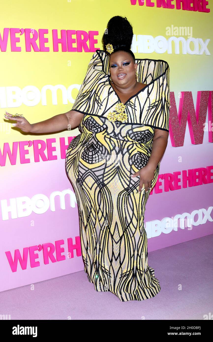 Silky nutmeg ganache hires stock photography and images Alamy