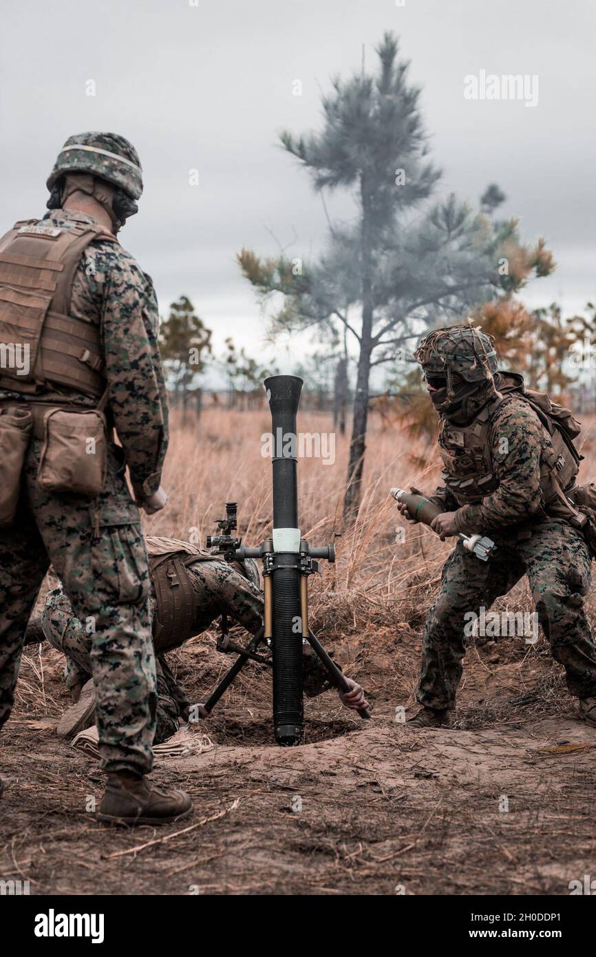 U S Marines With 3rd Battalion 2nd Marines Fire 81 Mm Mortar Rounds 