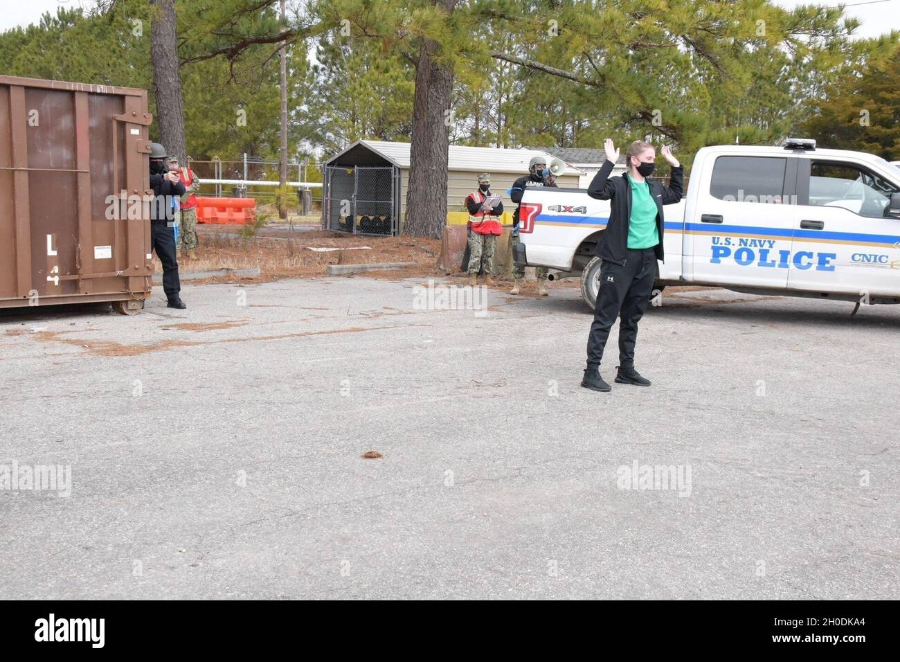 2103 N Ua321 1002 Chesapeake Va Feb 3 21 Naval Support Activity Hampton Roads Security Forces Conducted A Vehicle Gate Penetration And Active Shooter Drill At Northwest Annex On Feb 3 As Part Of Exercise