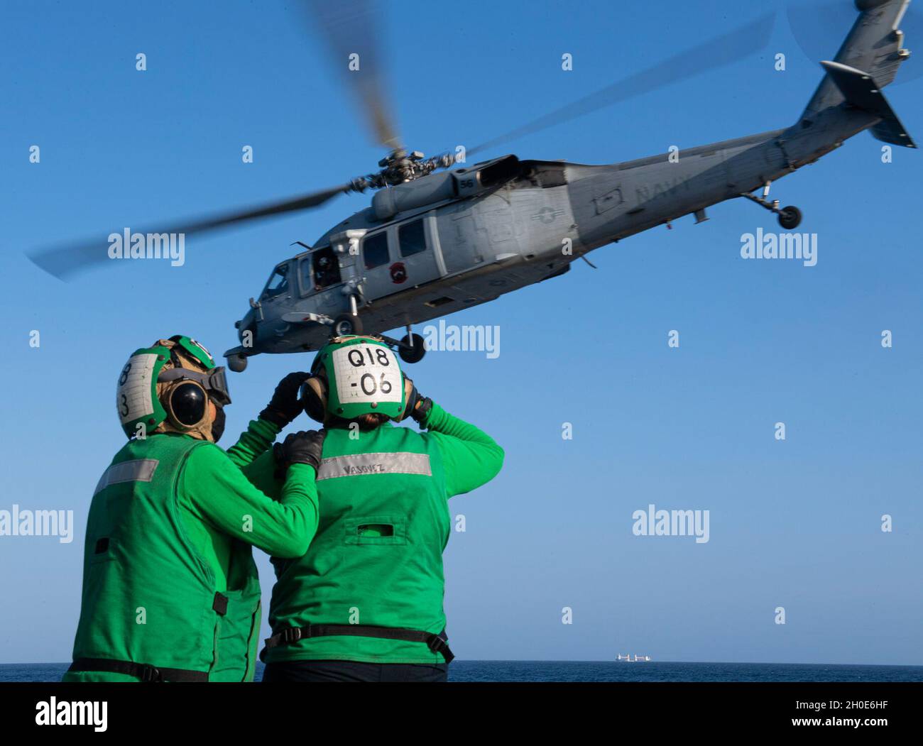 Hsc Ocean 210208-N-RC007-1005 EASTERN PACIFIC OCEAN (Feb. 8, 2021) Sailors ...