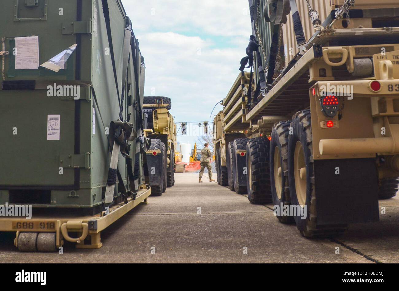 690th port opening element hi-res stock photography and images - Alamy