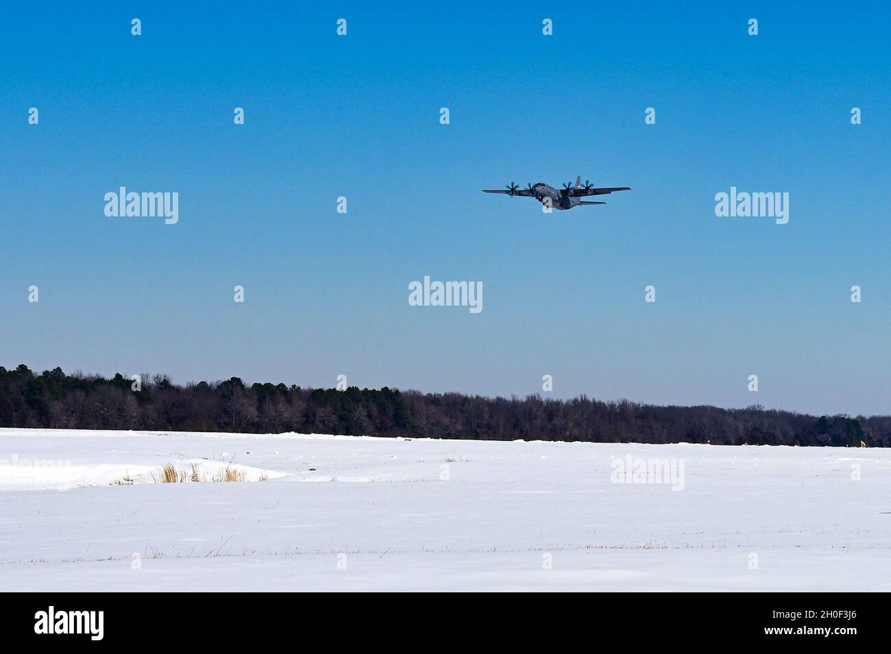 A C 130j Super Hercules Assigned To The 314th Airlift Wing Takes Off From Little Rock Air Force Base Arkansas Feb 21 The Little Rock Area Received Record Breaking Snowfall From A Weeklong Winter