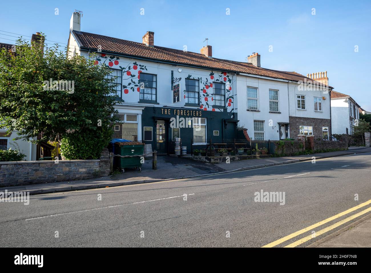 The Foresters. 20 Salisbury Road, Downend, Bristol. BS16 5RB (Oct21) Stock Photo