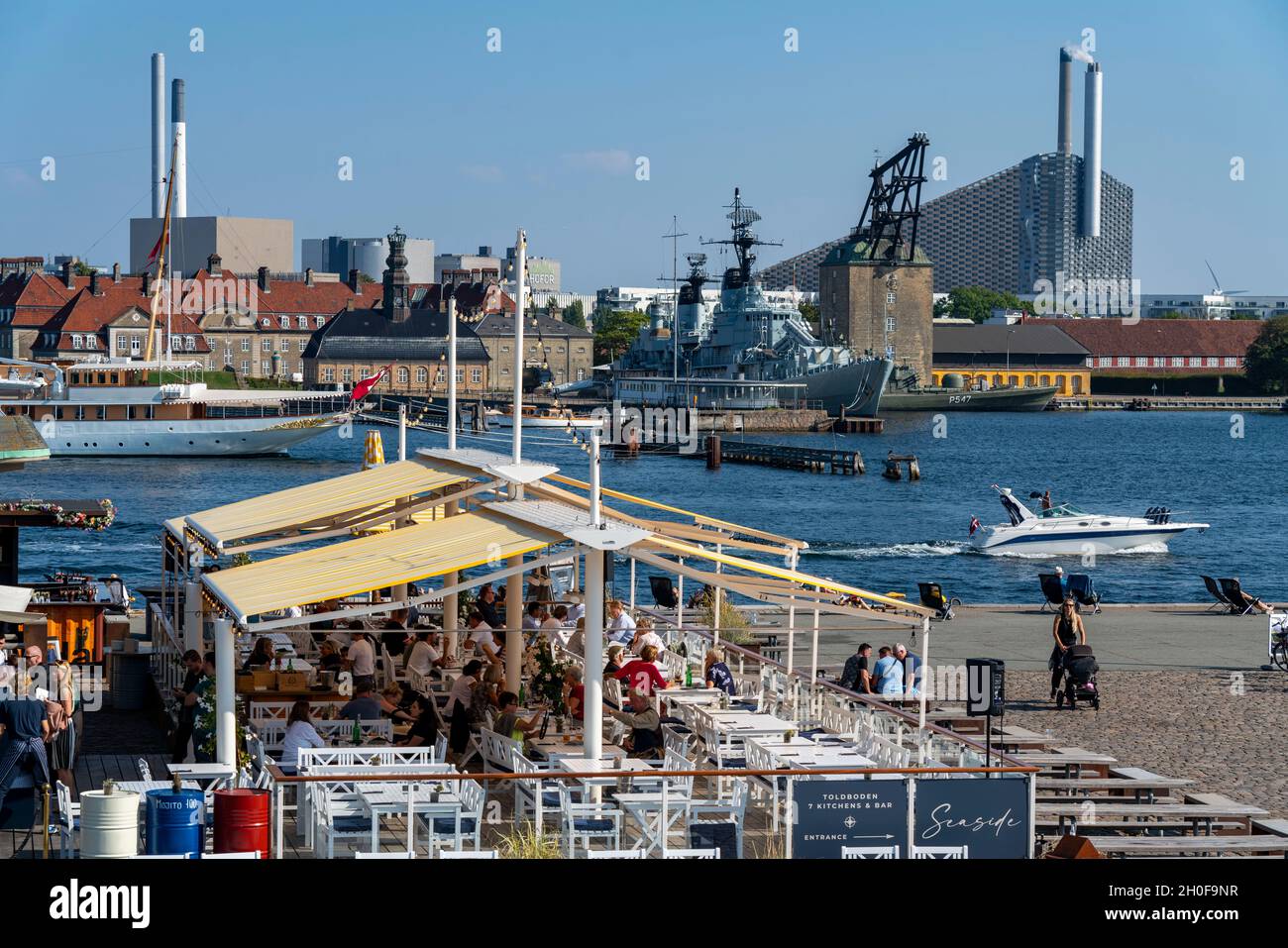 Pier, shore at Nordre Toldbod, restaurant, terrace Seaside Toldboden, harbour, at Langelinie Park, Copenhagen, Denmark, Stock Photo