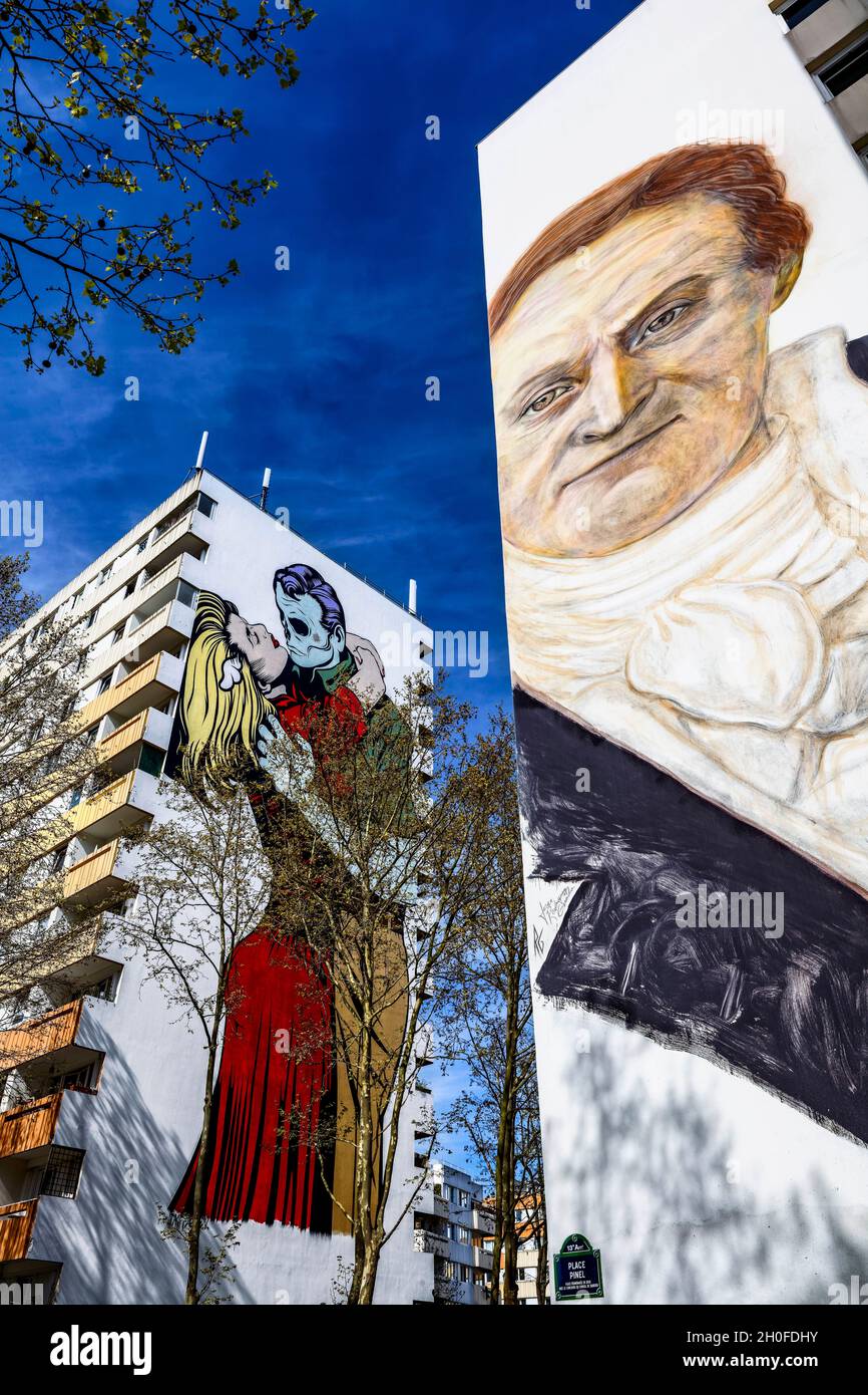 FRANCE. PARIS (75) 13TH DISTRICT. FRESCOS LOVE WILL NOT TEAR US APART BY D*FACE AND PORTRAIT DE PHILIPPE PINEL BY JORGE RODRIGUEZ-GENADA AT 10 PLACE P Stock Photo