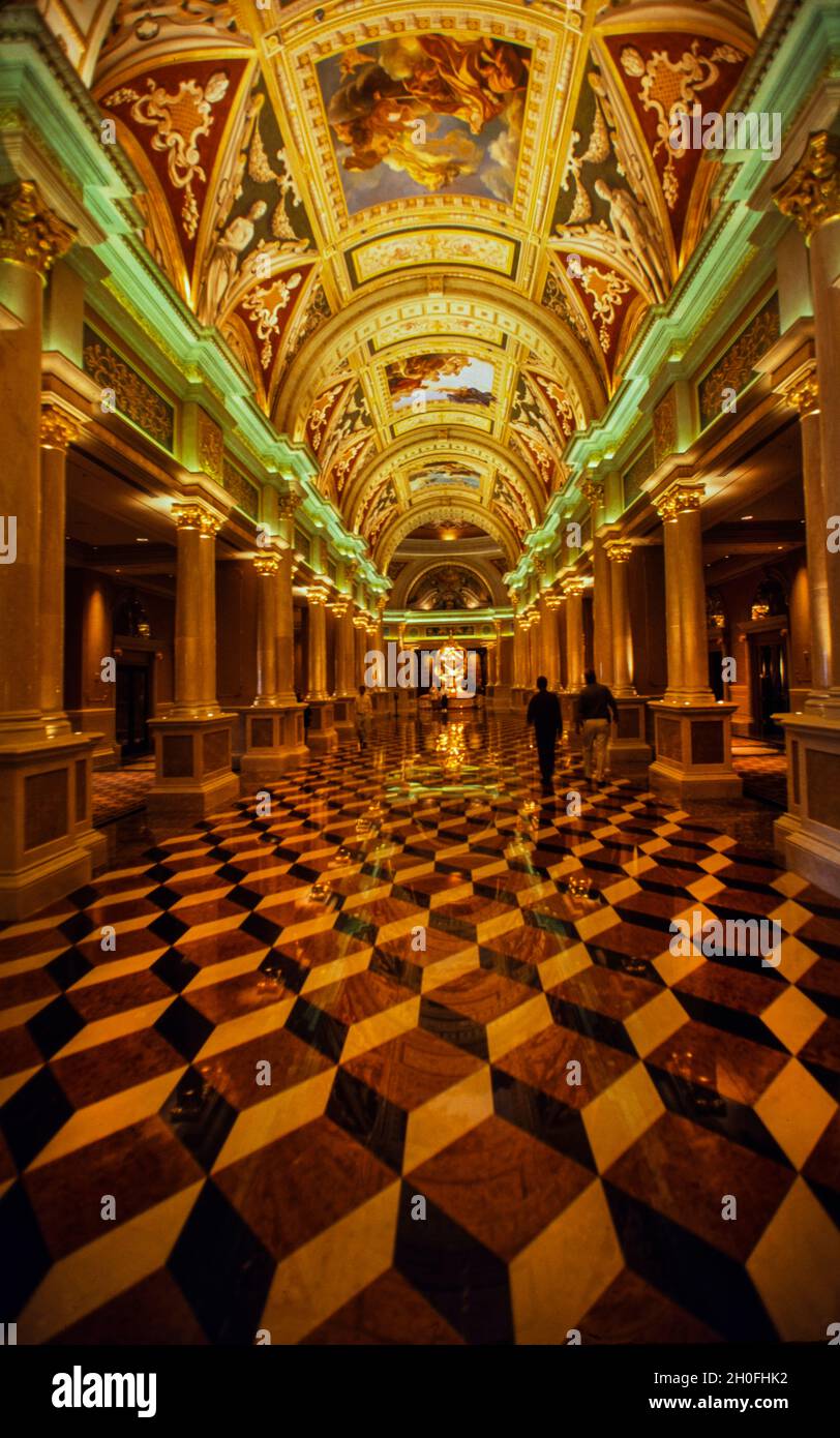 Las vegas casino floor hi-res stock photography and images - Alamy