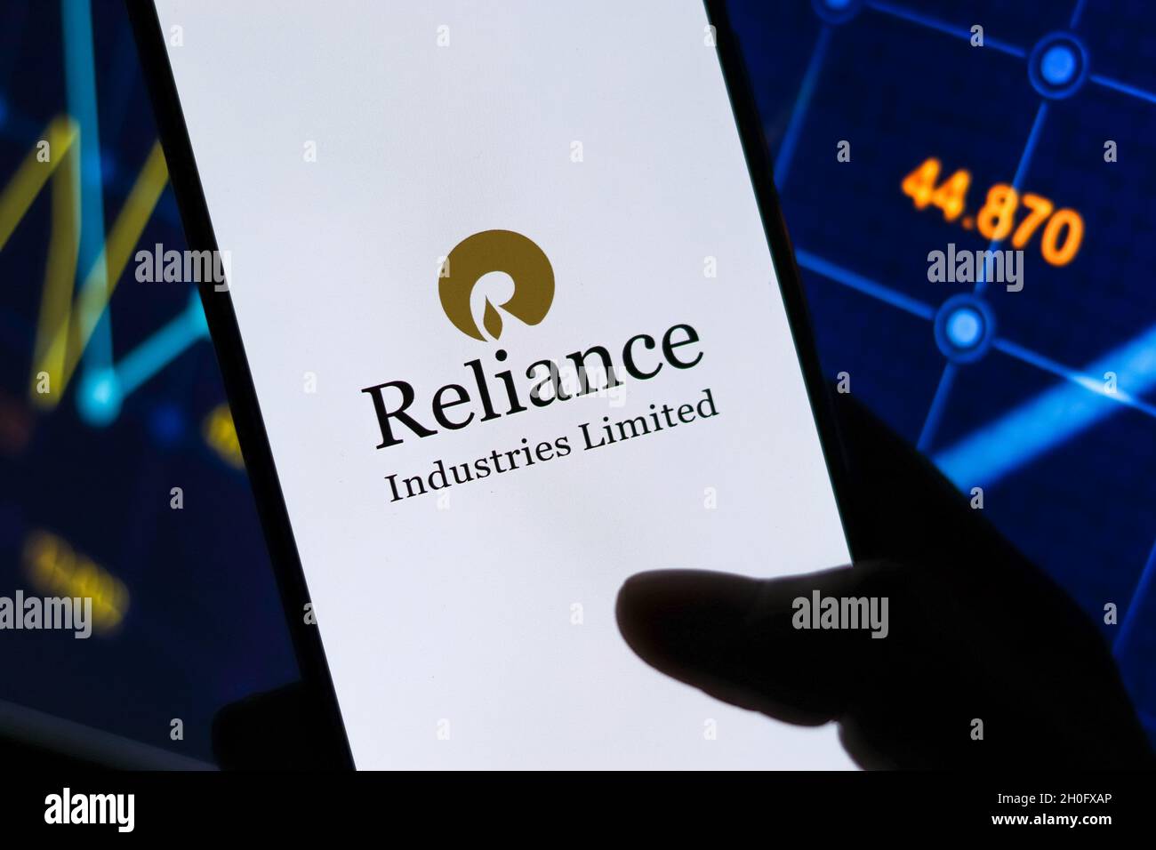 Reliance industries logo hi-res stock photography and images - Alamy