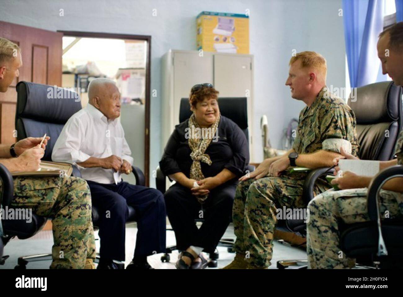 Retired Marine and Vietnam veteran Gunnery Sergeant Raphael Bao ...
