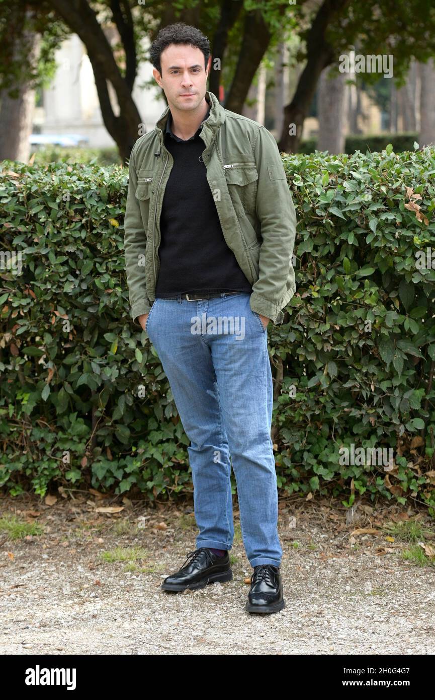 Rome, Italy. 12th Oct, 2021. Alessio Vassallo attends at the photocall of the film Notti in bianco e baci a colazione. Credit: SOPA Images Limited/Alamy Live News Stock Photo