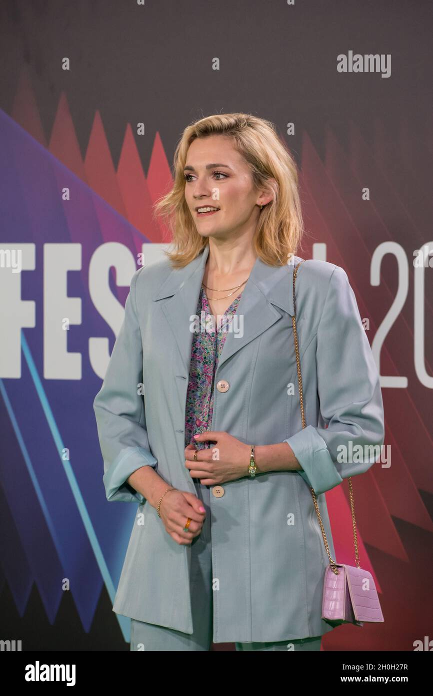 Charlotte Ritchie arrives at The Phantom of the Open at BFI London Film Festival 2021, 12 October 2021 Southbank Centre, Royal Festival Hall, London, UK. Stock Photo