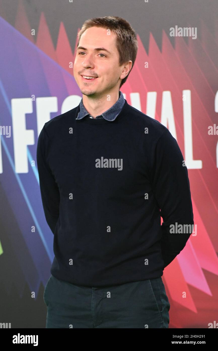 Joe Thomas arrives at The Phantom of the Open at BFI London Film Festival 2021, 12 October 2021 Southbank Centre, Royal Festival Hall, London, UK. Stock Photo