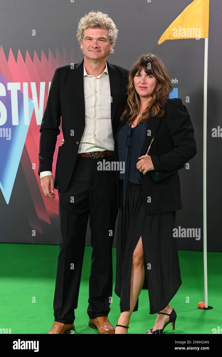 Simon Farnaby, Claire Keelan arrives at The Phantom of the Open at BFI London Film Festival 2021, 12 October 2021 Southbank Centre, Royal Festival Hall, London, UK. Stock Photo