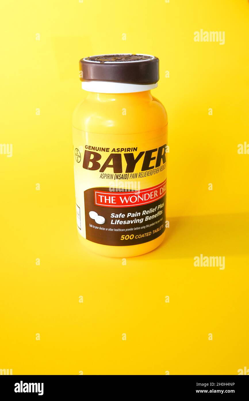 Bayer aspirin tablets hires stock photography and images Alamy