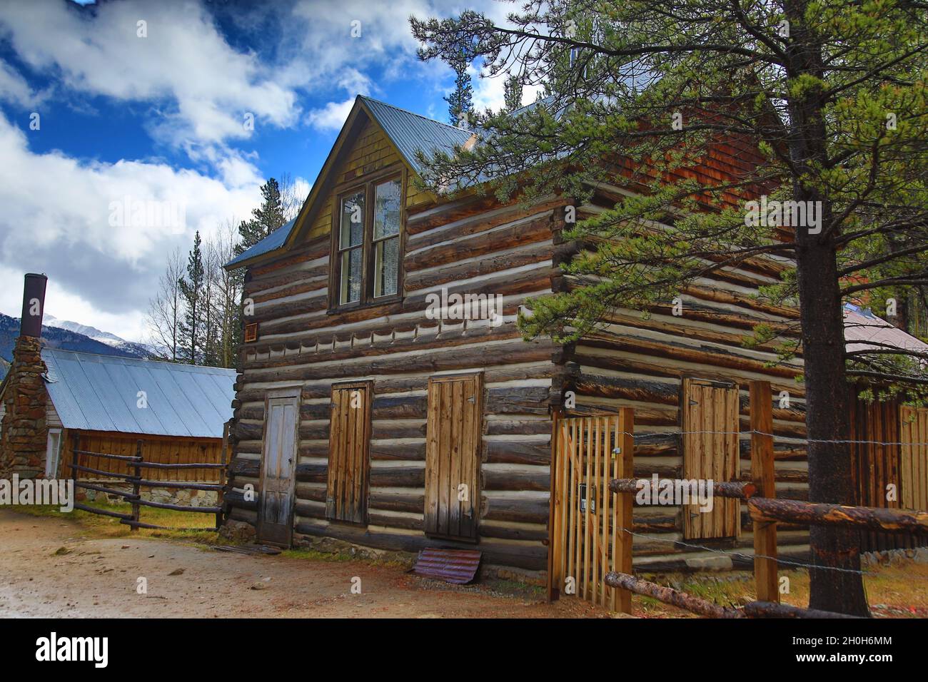 Log cabin in St. Elmo ghost town, Colorado Stock Photo Alamy