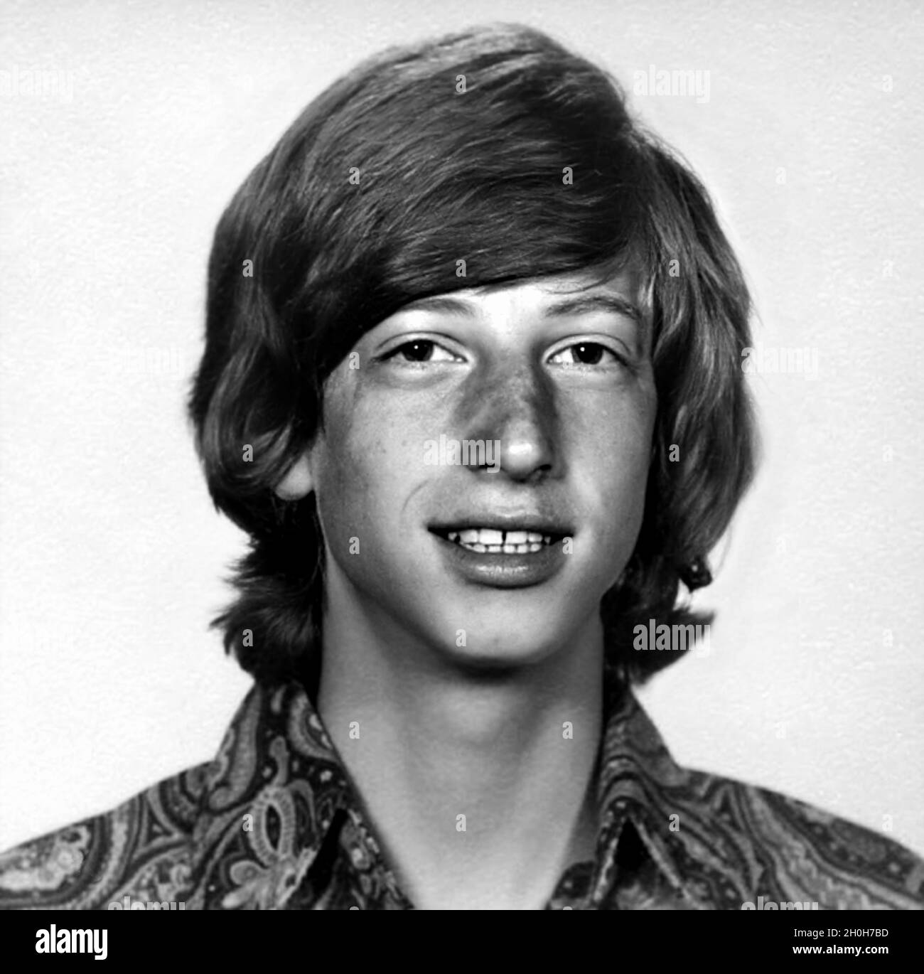 1972 ca, USA : The celebrated BILL GATES ( bo?rn in Seattle, 28 october 1955? ) when was a young boy aged 17  at High School . American business magnate , investor and media proprietor founder of WINDOWS MICROSOFT company . Unknown photographer .- INFORMATICA - INFORMATICO - INFORMATICS - COMPUTER TECHNOLOGY - INVENTORE - INVENTOR - HISTORY - FOTO STORICHE - TYCOON - personalità da bambino bambini da giovane - personality personalities when was young - INFANZIA - CHILDHOOD - TEENAGER - RAGAZZO --- ARCHIVIO GBB Stock Photo