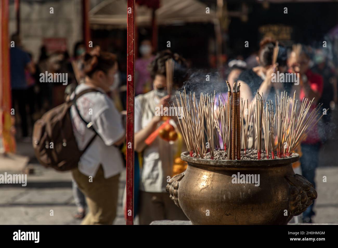 Bangkok buddhist incense burner hi-res stock photography and images - Alamy