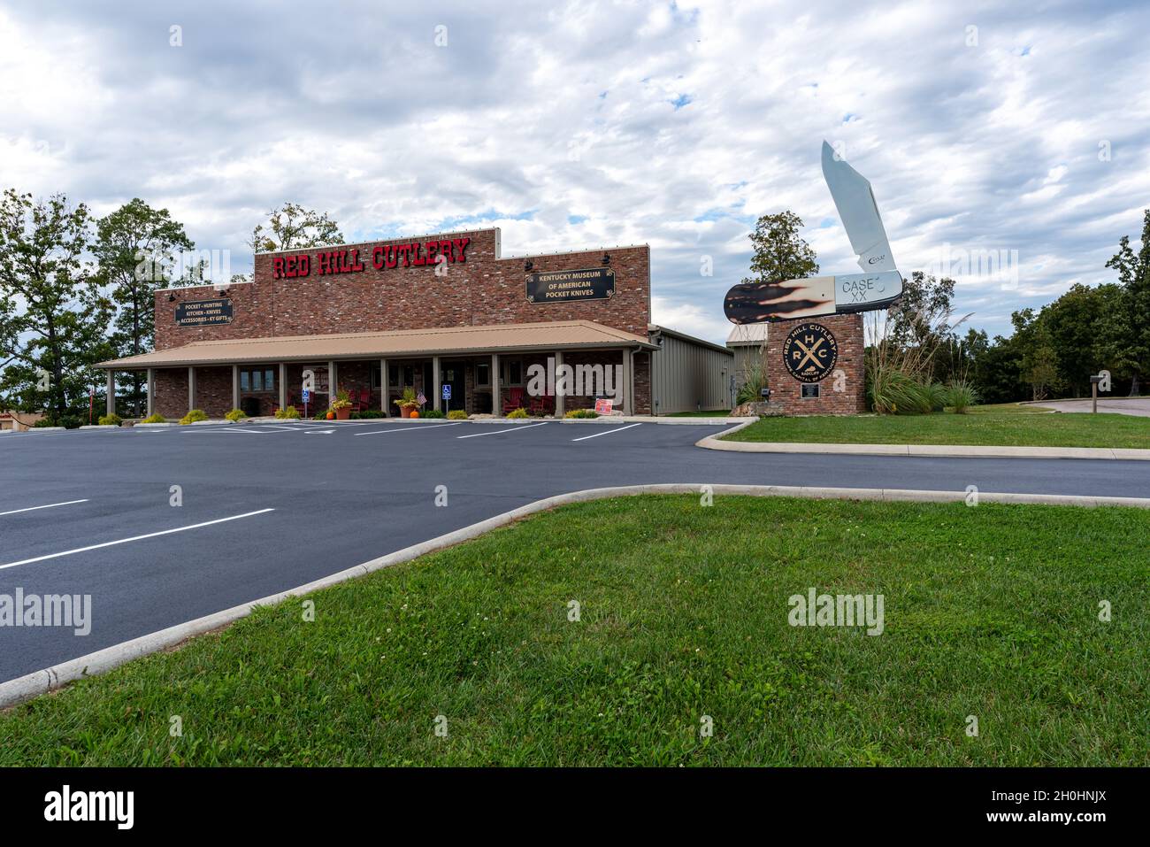 Radcliff, KY, USA - October 11, 2021: The Guinness Book of World Records certified this month that Red Hill Cutlery had the largest  pocket knife. Stock Photo