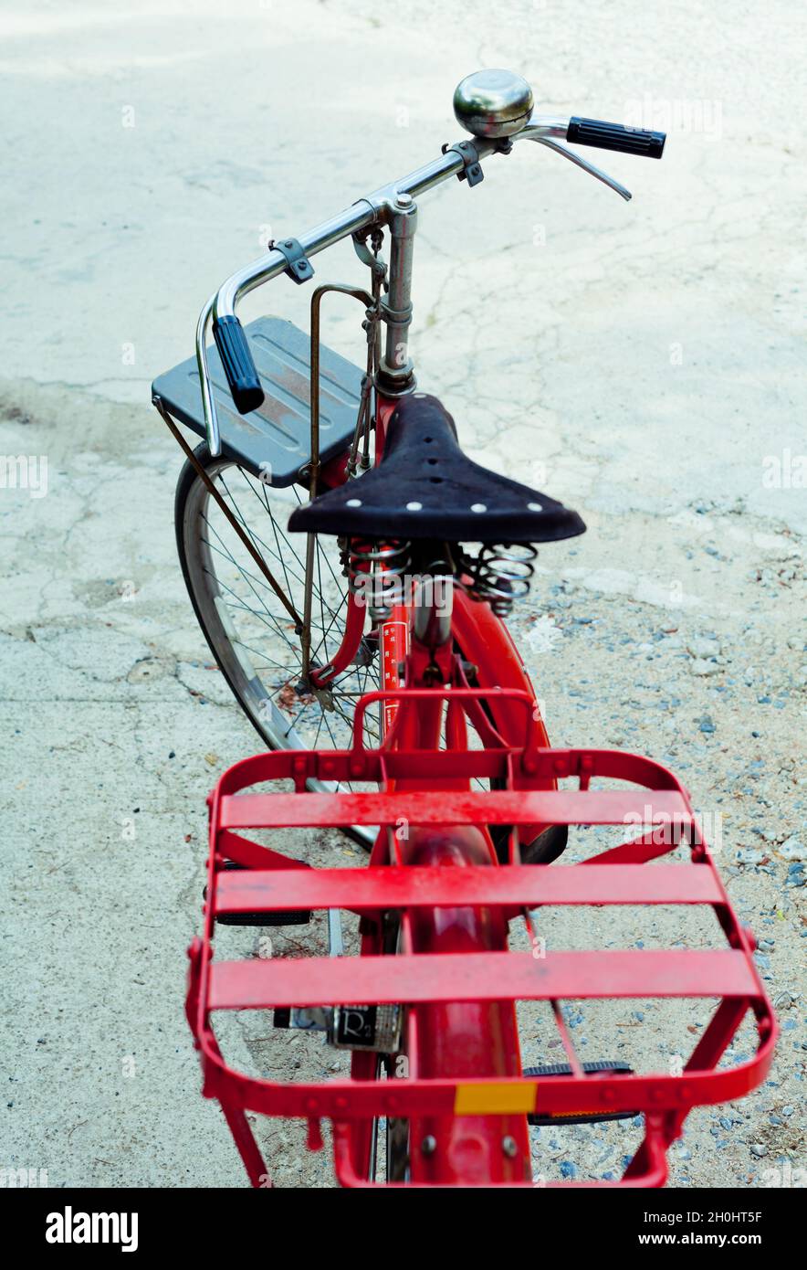 Classic vintage bicycle hi-res stock photography and images - Alamy