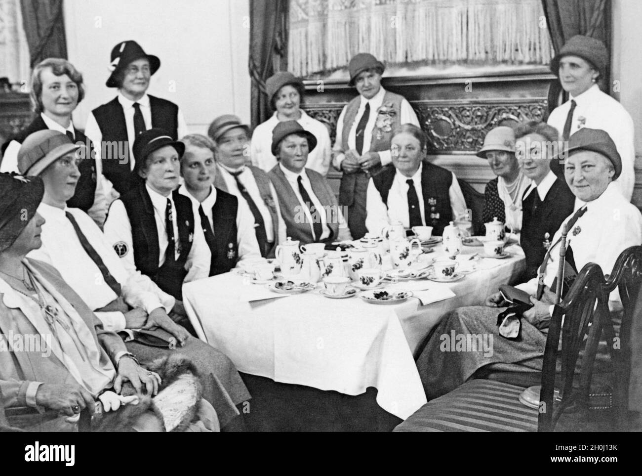 Chairwoman of the Stahlhelm Frauenbund in a meeting at the Stahlhelm reception in the Hotel Kaiserhof in Berlin. [automated translation] Stock Photo