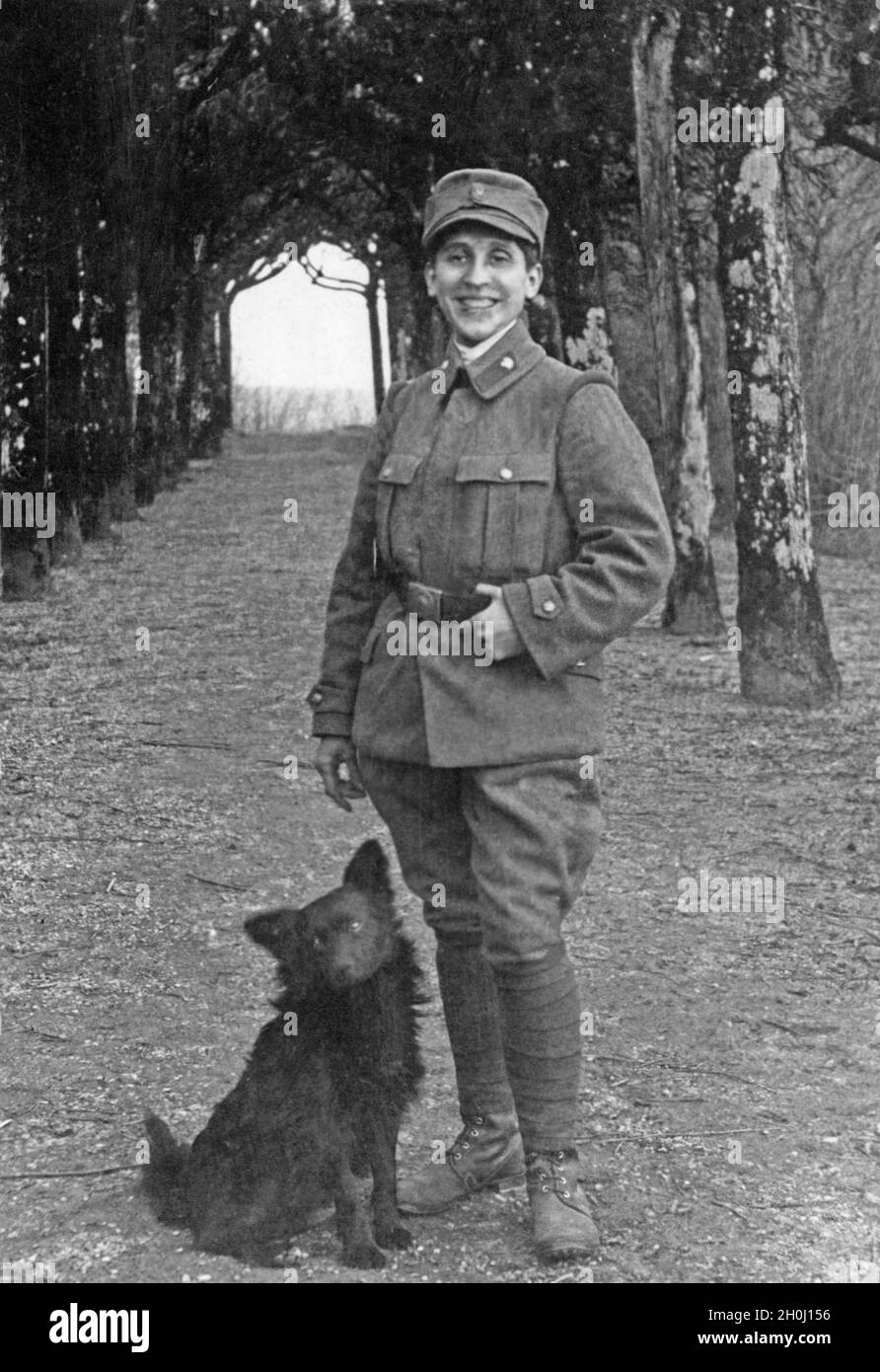 'Senta Maria Hauler, daughter of an Austrian officer, as a rifleman ''Wolf Hauler'' during the Second World War. She was a member of the Württemberg Mountain Battalion and took part in the Italian campaign as an interpreter. [automated translation]' Stock Photo