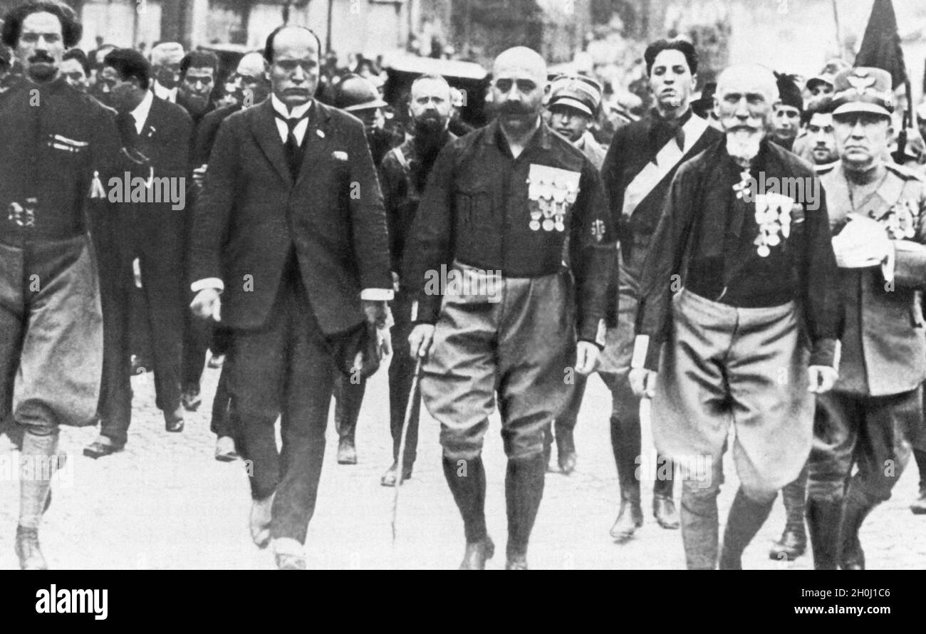 'On October 28, 1922, Benito Mussolini (2nd from left) and his fellow Fascists launched the ''March on Rome'' from Milan, which ended with the assumption of government. In the picture Mussolini is accompanied by three of the four quadrumvirs who had prepared the ''March on Rome'' for Mussolini (from left to right): Italo Balbo, Benito Mussolini, Cesare Maria De Vecchi (commander of the Squadrists) and World War General Emilio De Bono. [automated translation]' Stock Photo