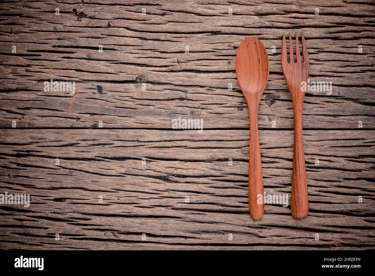 Với thiết kế hàng đầu với hình ảnh kết hợp của muỗng và nĩa, Menu Fork and Spoon sẽ khiến cho khách hàng độc lập hơn trong việc chọn lựa các món ăn một cách dễ dàng và nhanh chóng. Không chỉ với thiết kế xinh đẹp, những món ăn được chế biến từ những nguyên liệu tuyệt vời và được thực hiện bởi những đầu bếp tài ba, đảm bảo sẽ làm quý khách hài lòng.