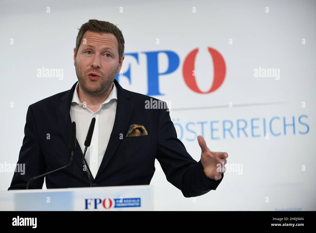 Vienna, Austria. 13th Oct, 2021. Press conference with the FPÖ General