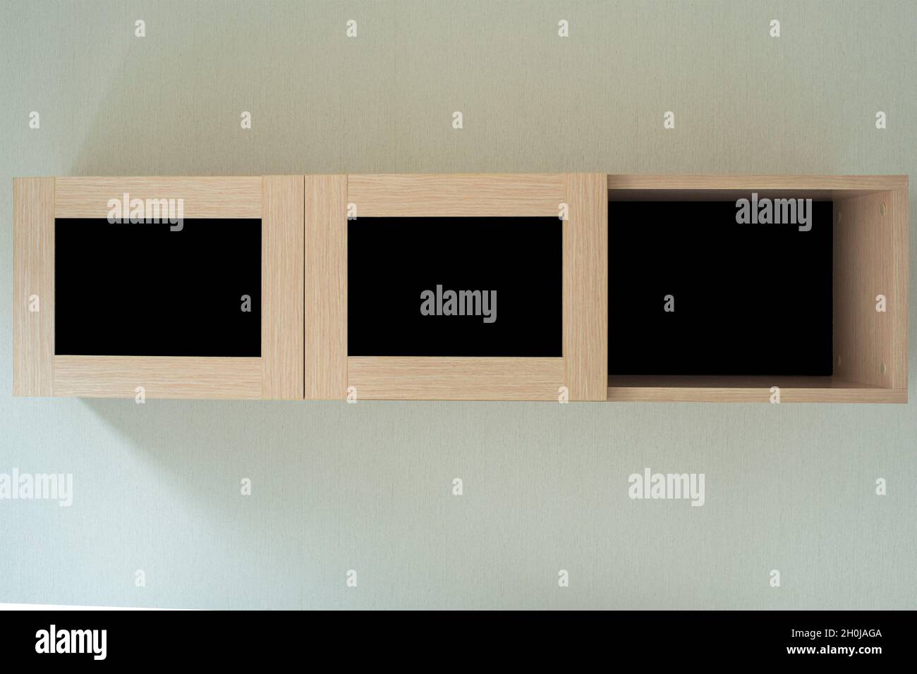 modern living-room - wall with shelf Stock Photo - Alamy