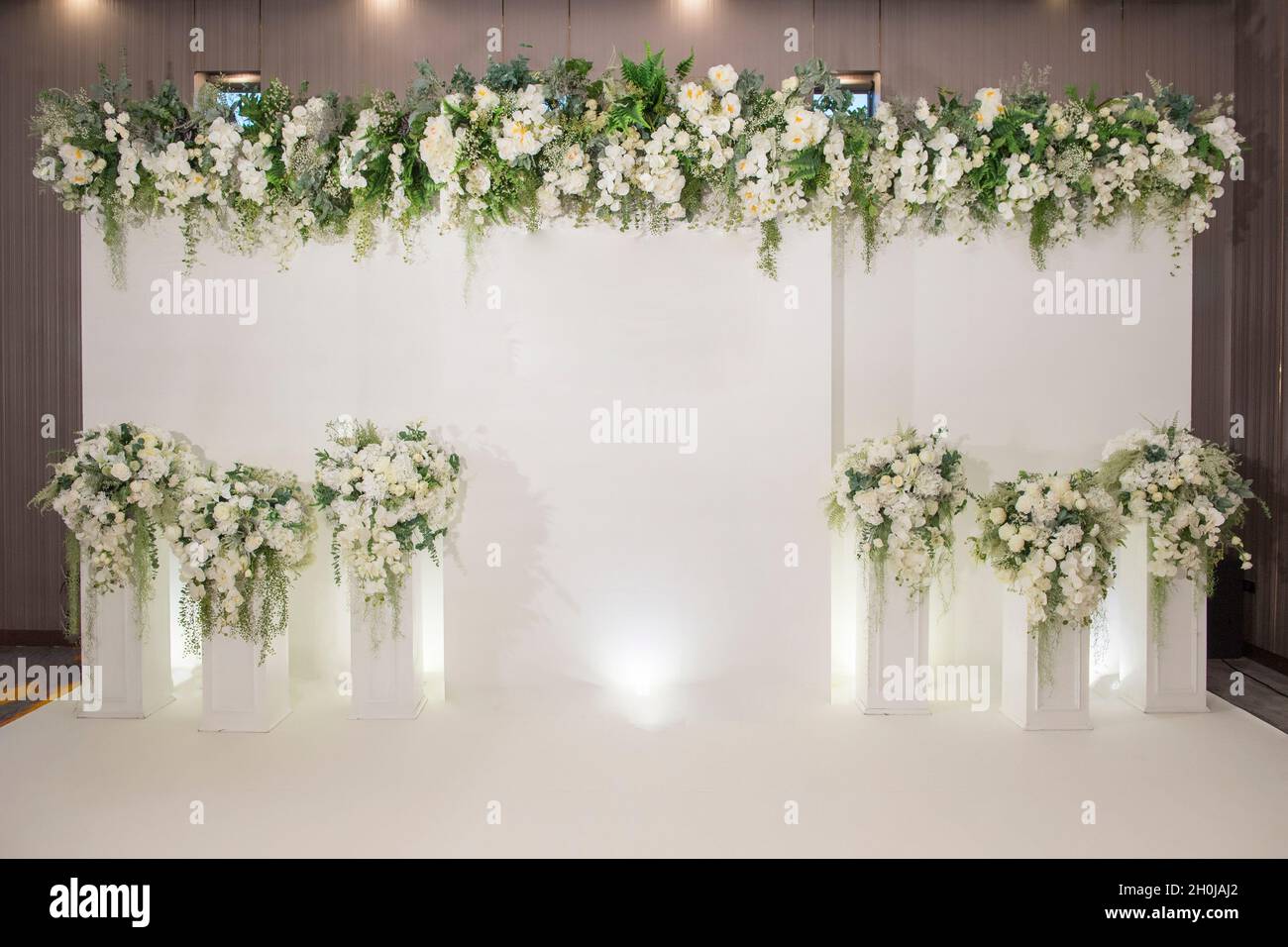 wedding backdrop with flower and wedding decoration Stock Photo Alamy