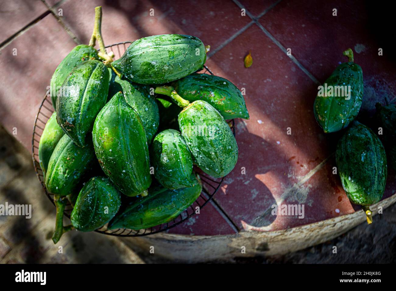 Rotting mango hi-res stock photography and images - Alamy