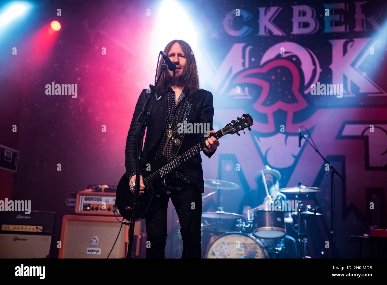 Blackberry Smoke (vocalist/guitarist Charlie Starr) live in concert at Birmingham O2 Academy, 7th October 2017. Live Music Photography. Stock Photo