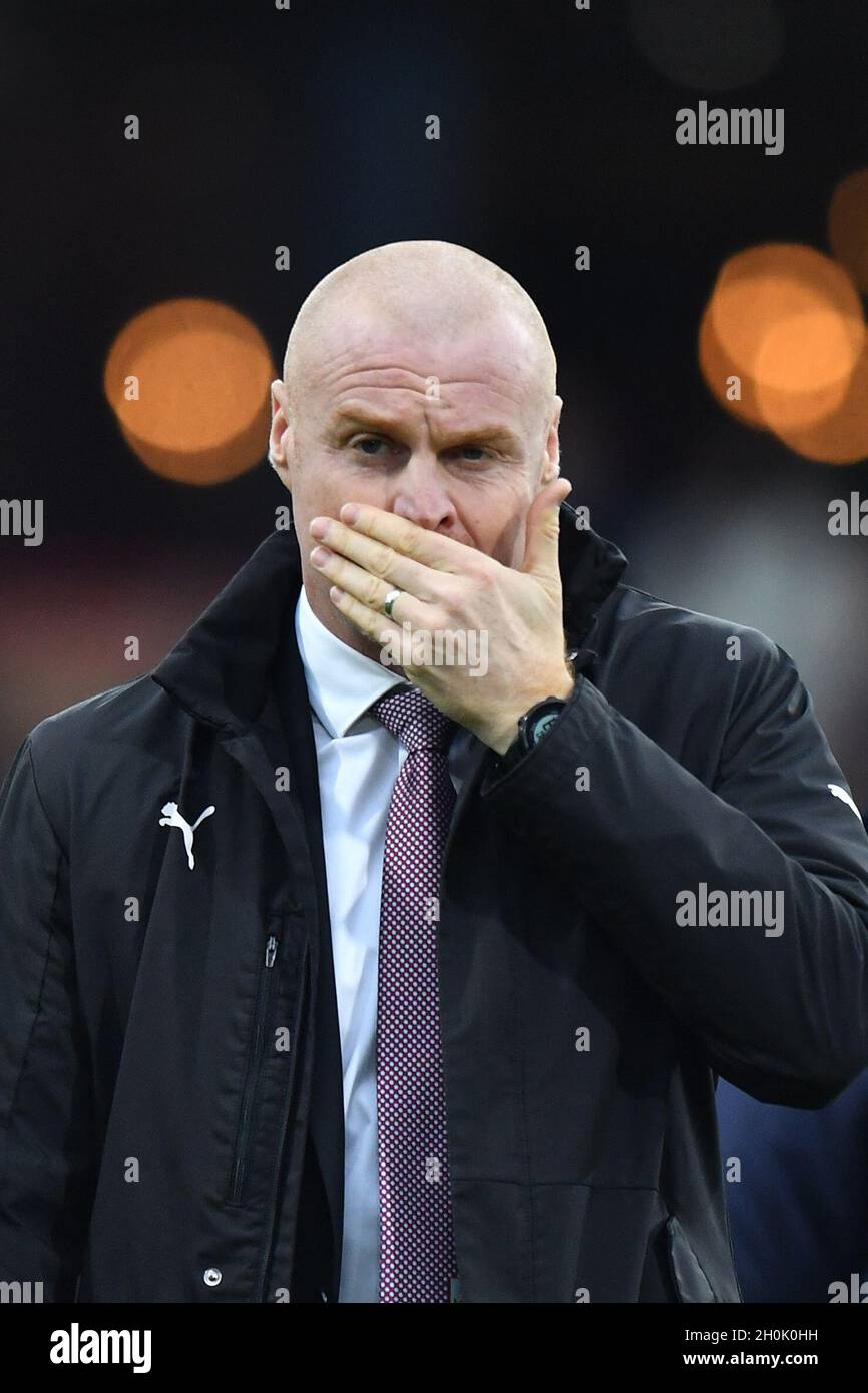 burnley-manager-sean-dyche-stock-photo-alamy