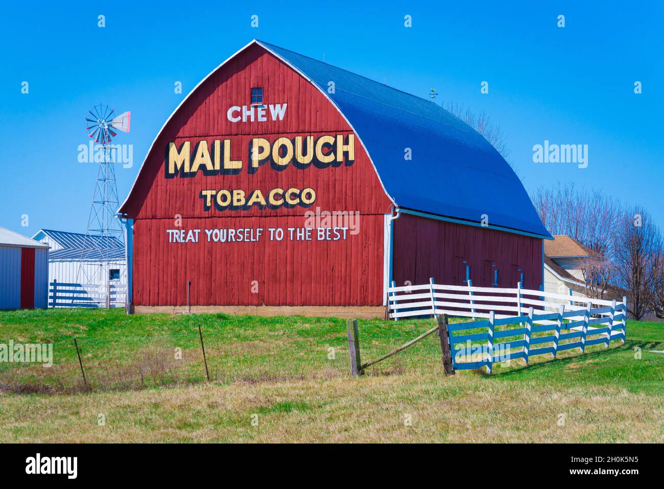 jasper tobacco Mail Pouch Chewing Tobacco Barn - Jasper - Indiana Stock Photo