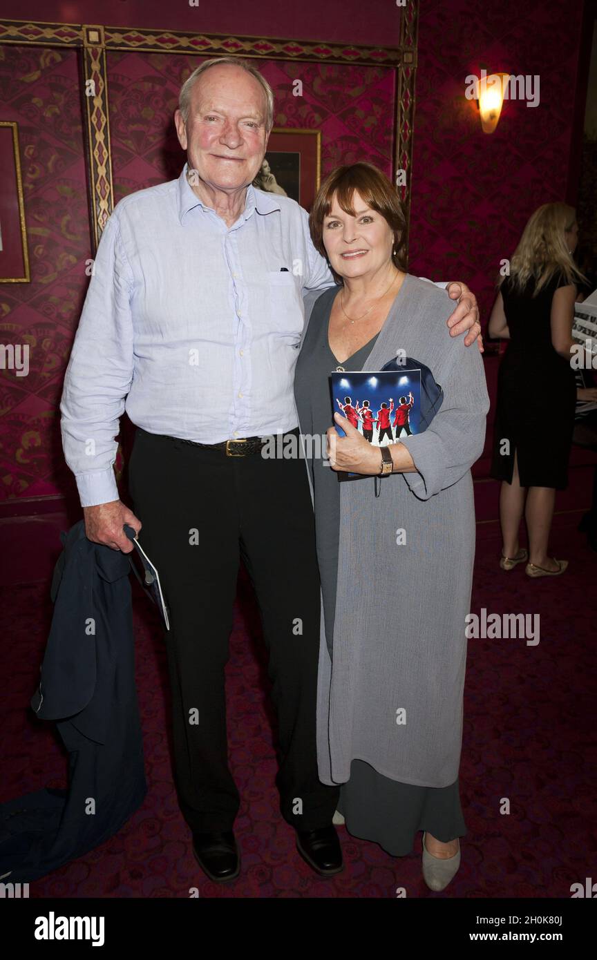 Isla Blair and Julian Glover arrive at the 1,500th Performance of Jersey Boys, at the Prince Edward Theatre, London, 6th October 2011. Stock Photo