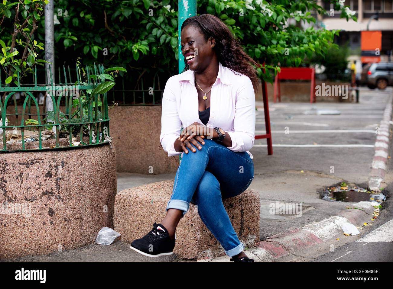 African american maid young hi-res stock photography and images - Alamy