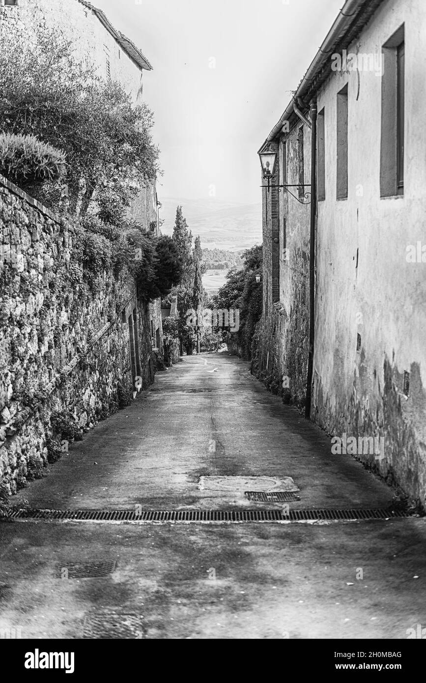 Medieval scenic streets in the town of Pienza, province of Siena ...