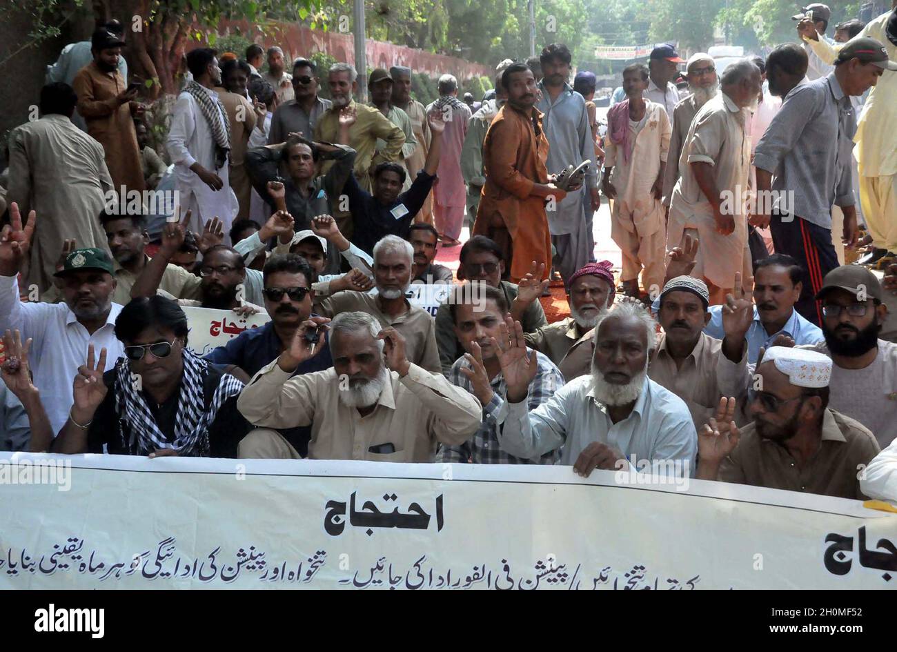 Members of HDA Employees Union are holding protest demonstration against non-payment of their salaries, at Hyderabad press club on Wednesday, October 13, 2021. Stock Photo