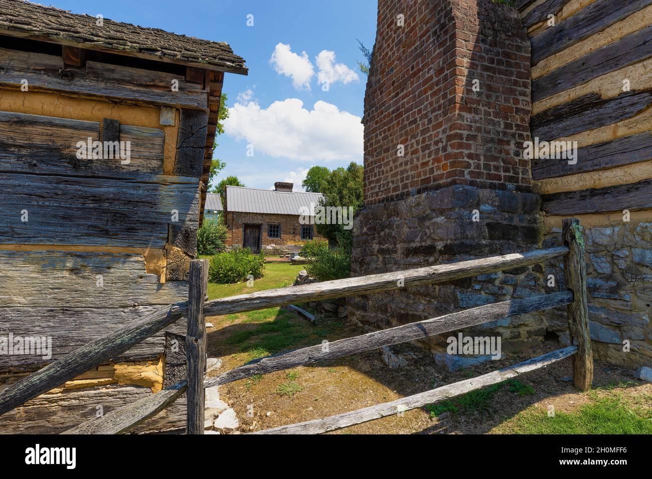 Blountville, Tennessee, USA - August 14, 2021:  Backside of historical buildings in back of the historical Deery Inn in downtown Blountville. Stock Photo