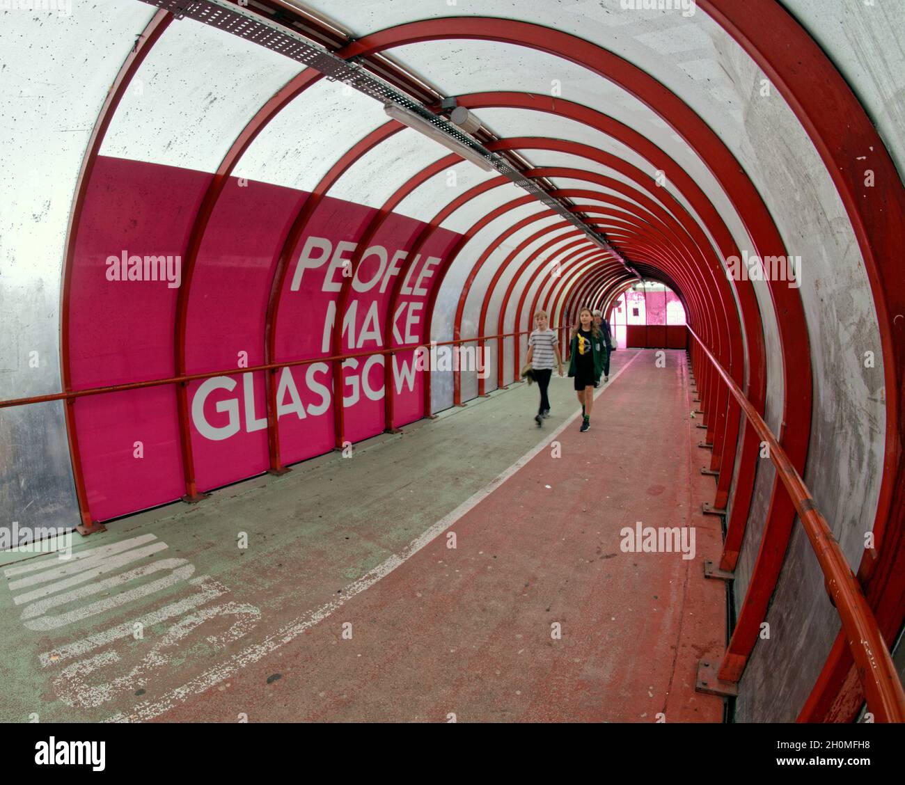 Glasgow, Scotland, UK 13th October, 2021. Cop 25 sees the designated site beside the clyde gearing up with the finnieston covered walkway the entrance to the site from trainstation. at the north end beside the designated site.   Gerard Ferry/Alamy Live News Stock Photo