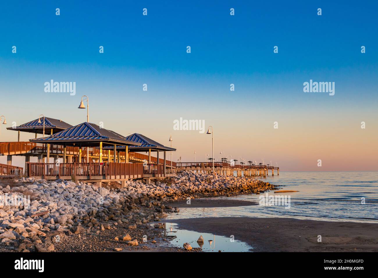 Fishing memorial hires stock photography and images Alamy
