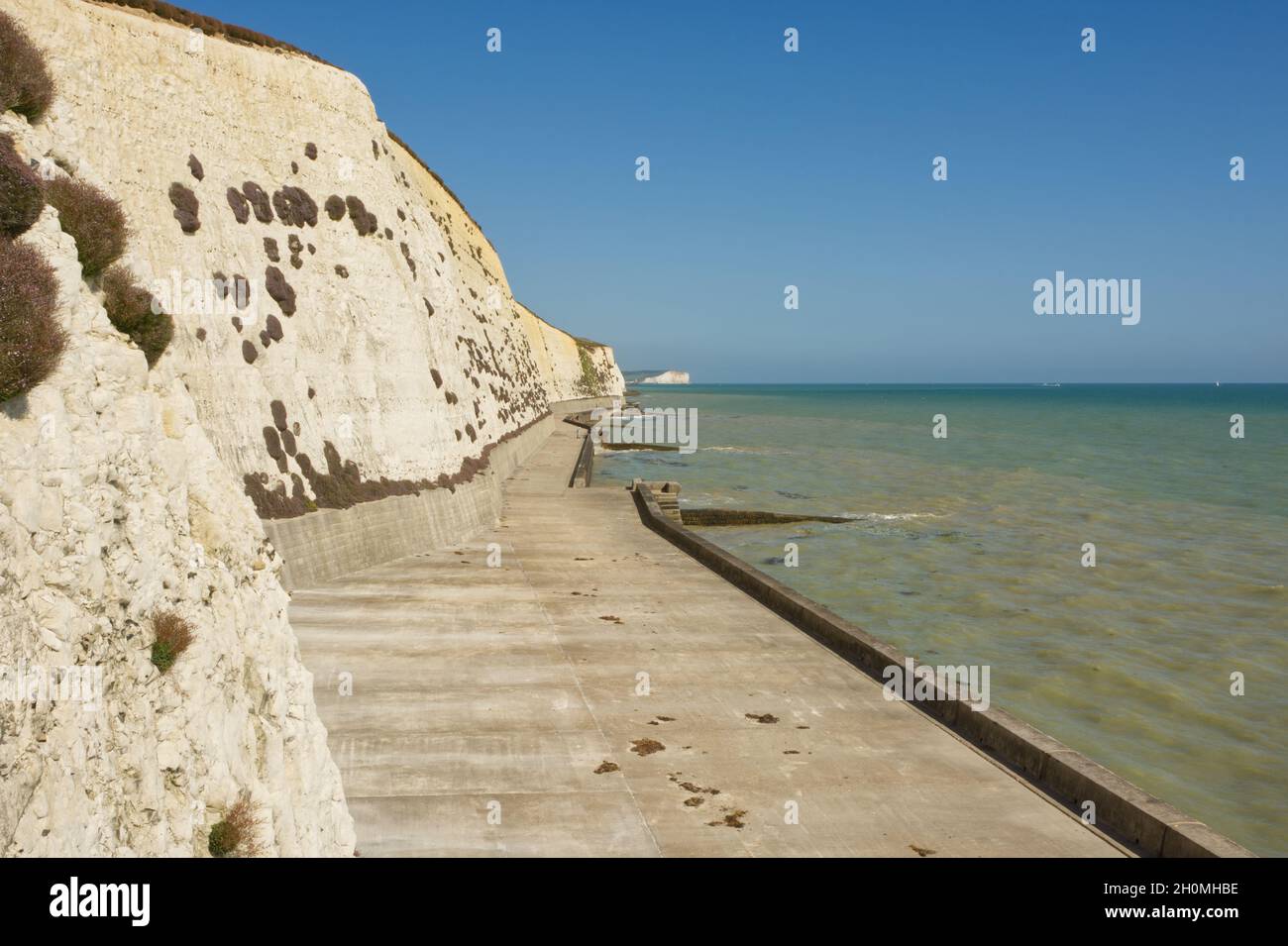 Peacehaven promenade hires stock photography and images Alamy