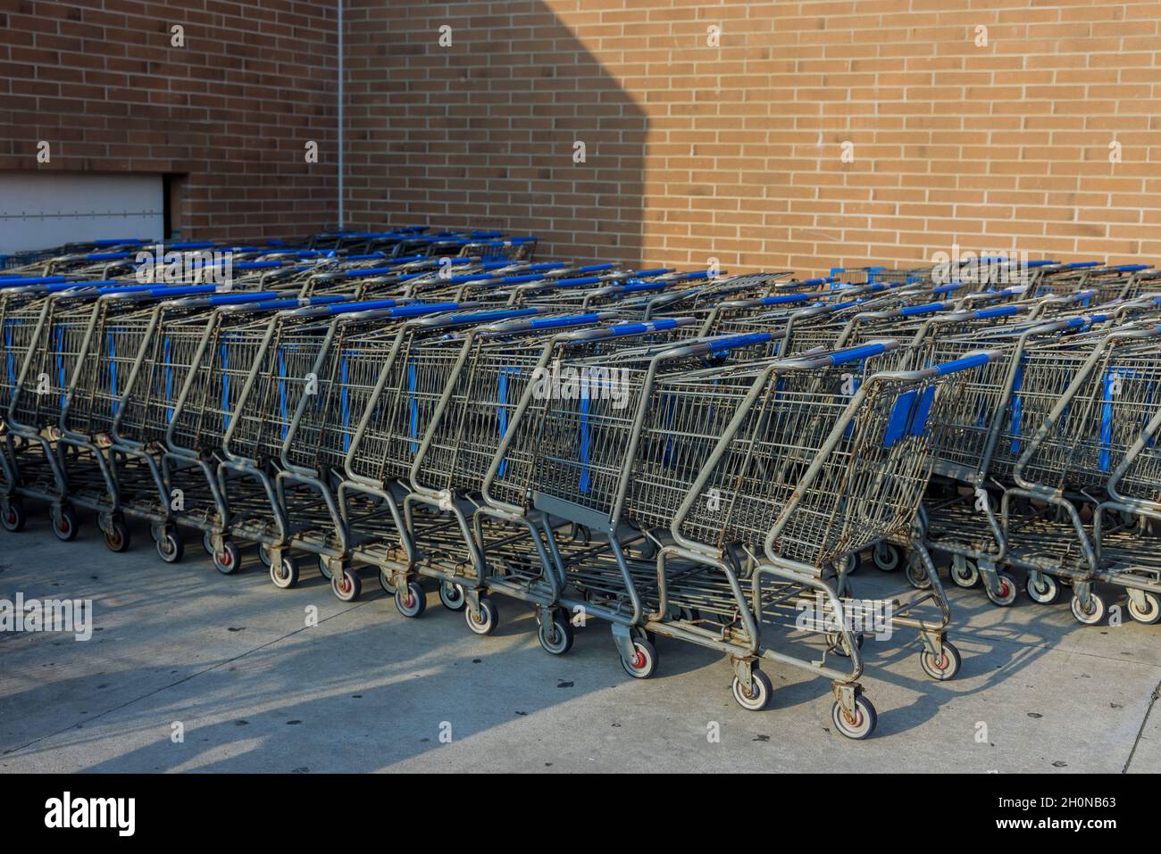 Place for grocery shopping carts near the hypermarket Stock Photo Alamy