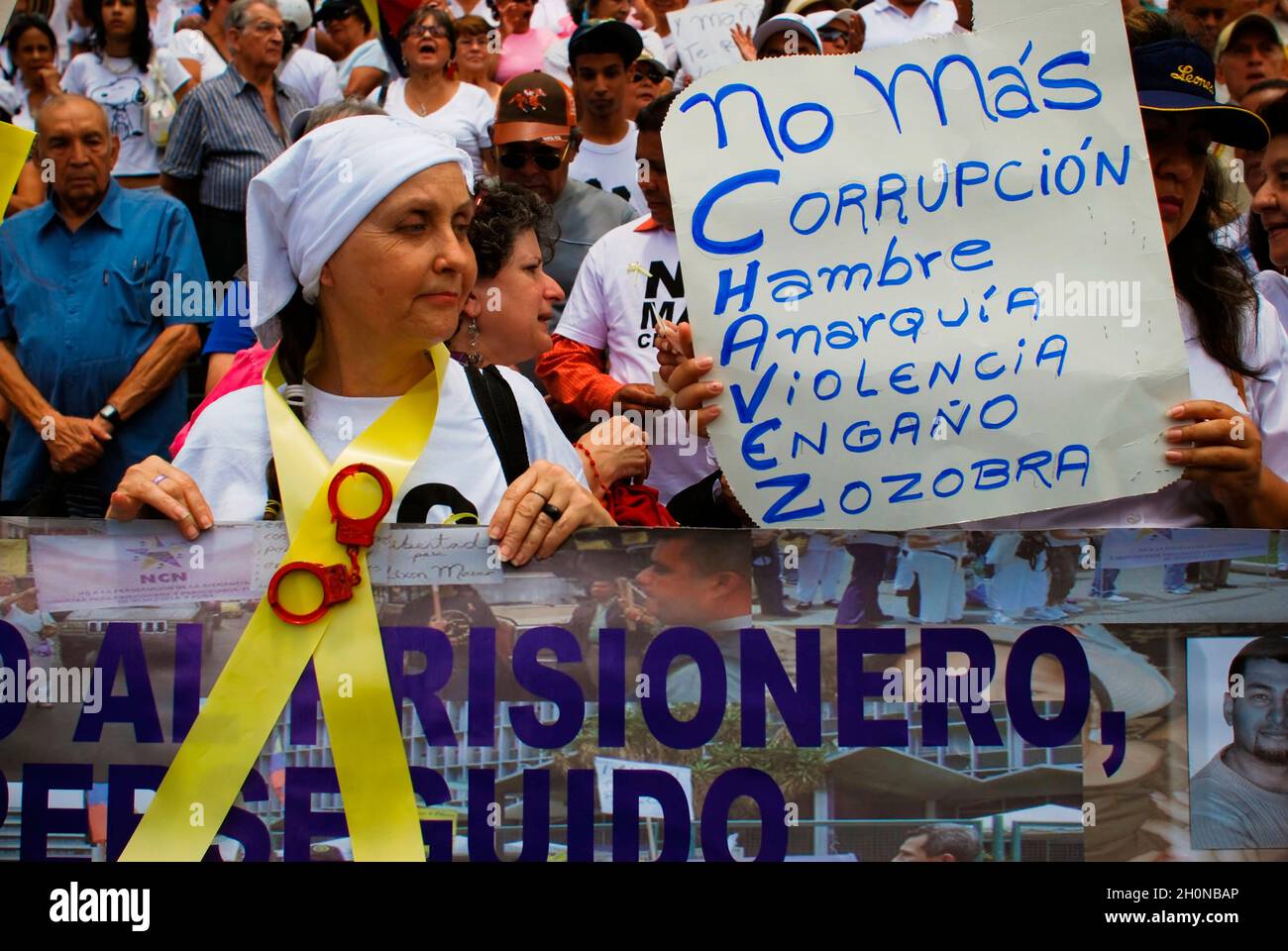 VENEZUELAN POLITICS / POLITICA EN VENEZUELA.Concentration 'NO MAS CHAVEZ' / Concentracion 'NO MAS CHAVEZ'.Caracas - Venezuela 2009.(Copyright © Aaron Sosa) Stock Photo